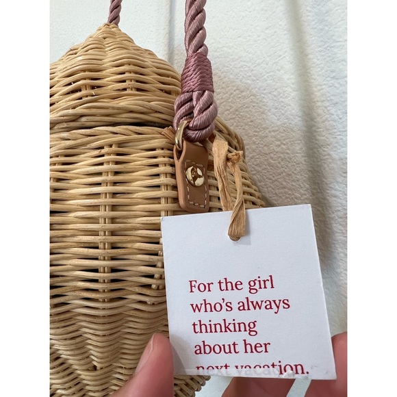 Poolside Madison Conch Shell Bag - Picture 4 of 6